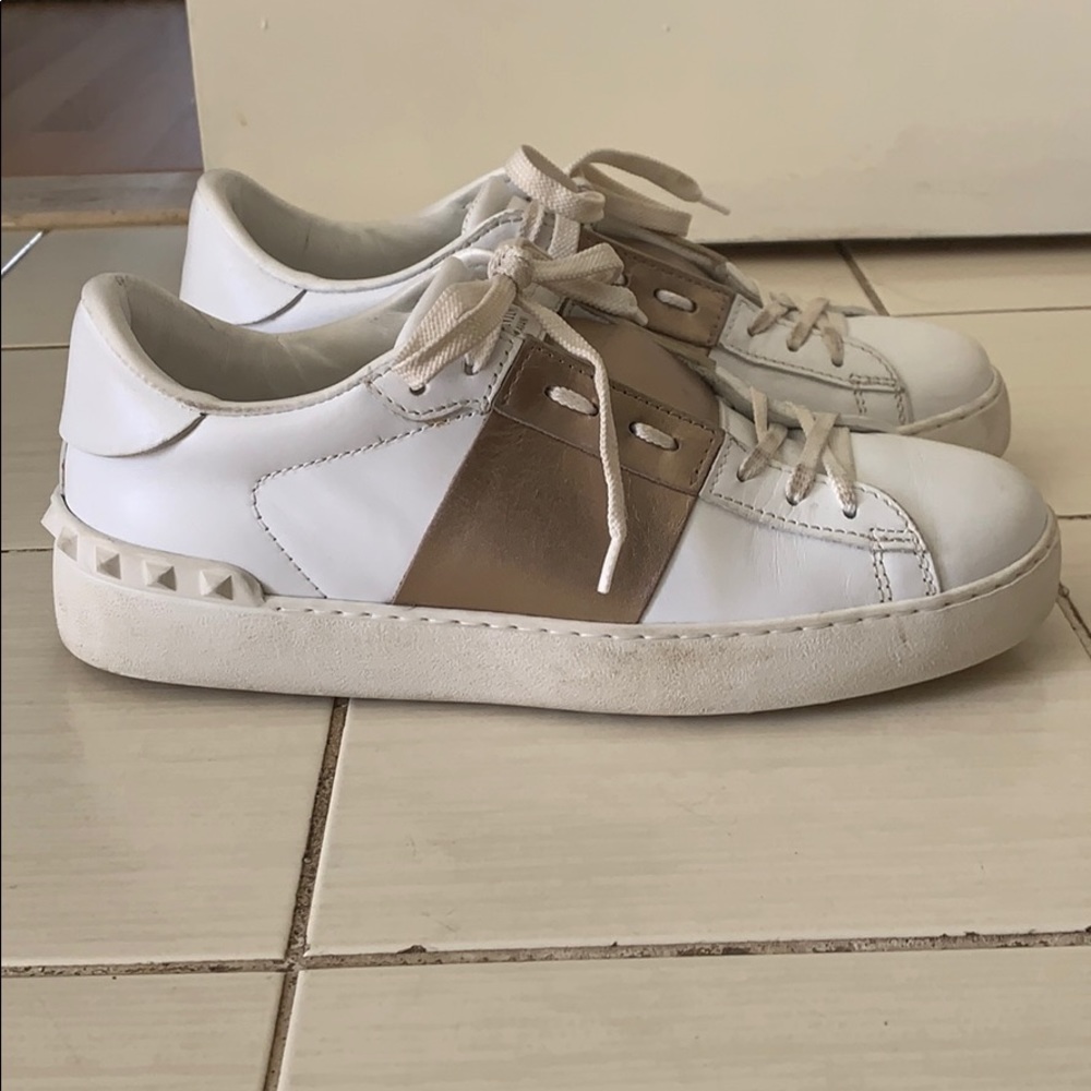 Valentino Rockrunner Gold Sneakers